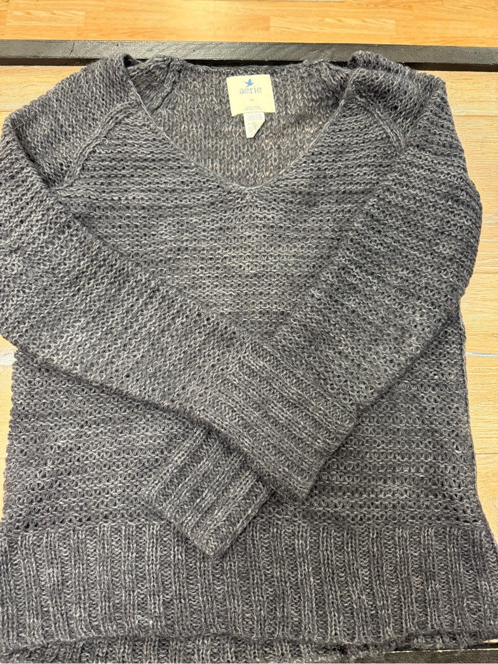 aerie Men's Charcoal Gray V-Neck Knit Sweater
